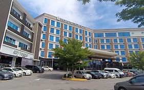 Lintas Platinum Hotel